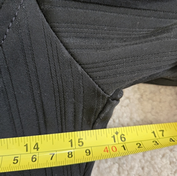 SWITCHBLADE STILETTO Black Zippered Jacket with Skull buttons. Size M - Picture 10 of 11